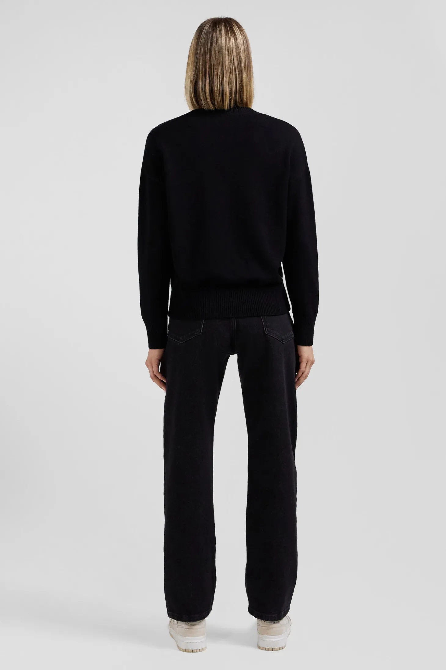Relax black wool and cotton V-neck jumper