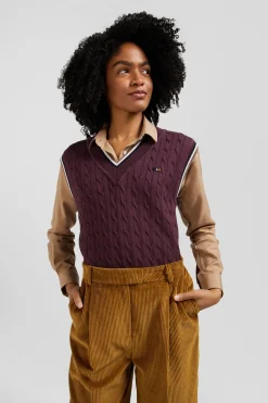Relaxed burgundy cable-knit cotton V-neck sleeveless jumper