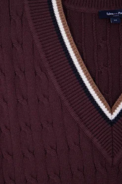 Relaxed burgundy cable-knit cotton V-neck sleeveless jumper