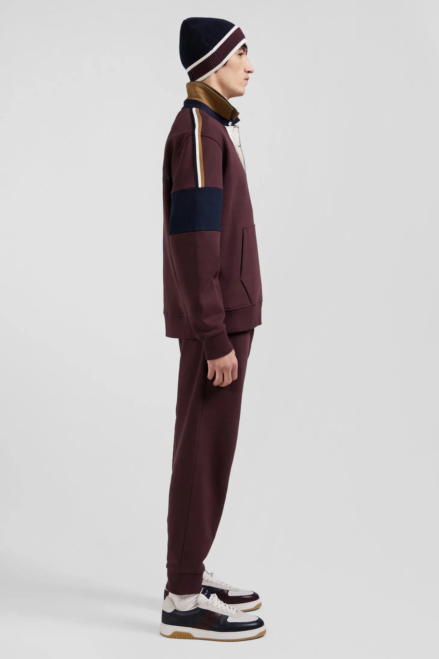Relaxed burgundy cotton sweatshirt with rugby shirt collar