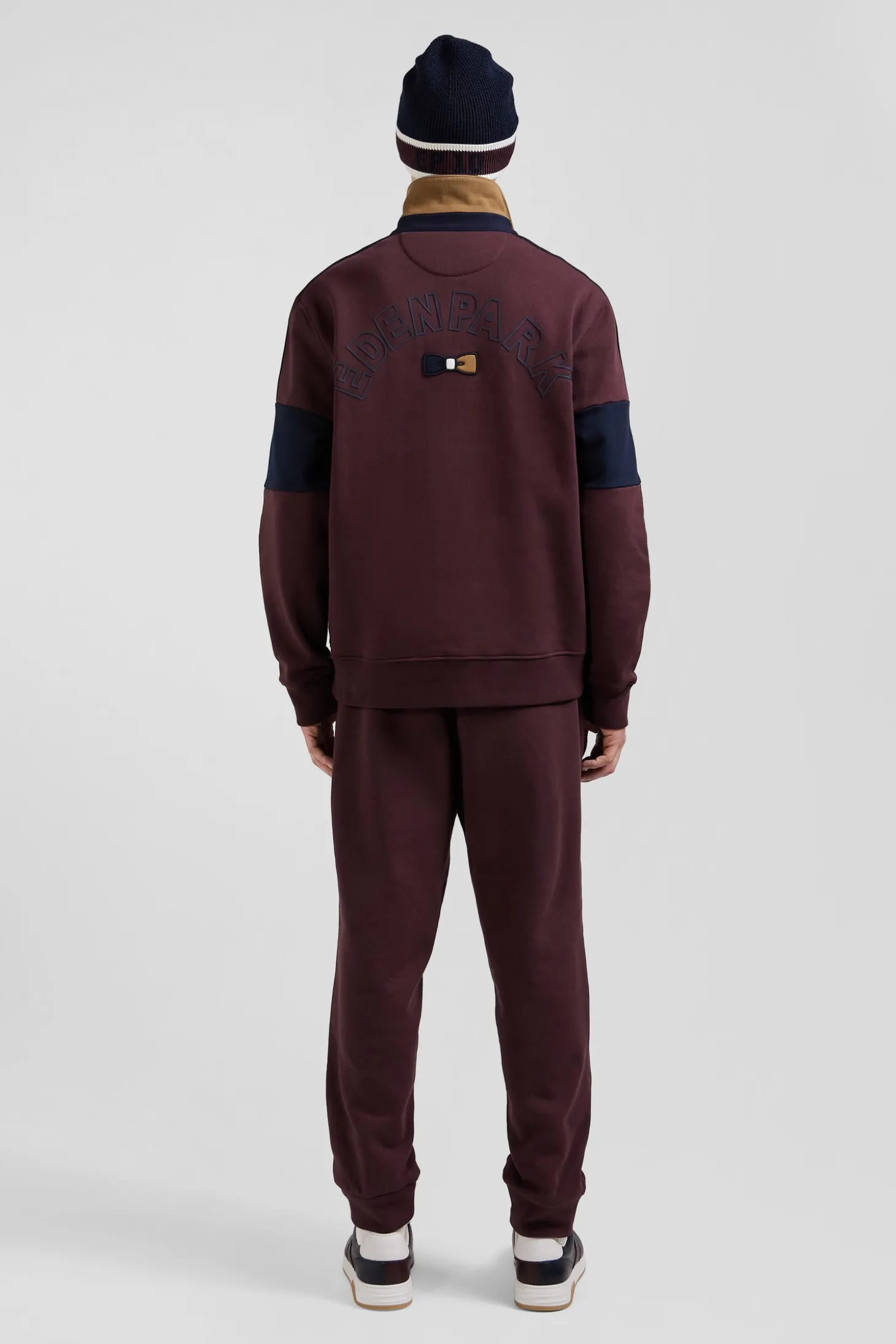 Relaxed burgundy cotton sweatshirt with rugby shirt collar