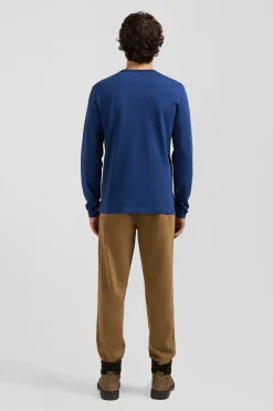 Slim blue long-sleeved cotton T-shirt