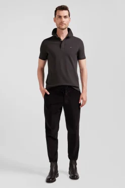 Slim brown short-sleeved cotton piqué polo shirt