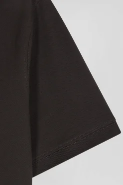 Slim brown short-sleeved cotton piqué polo shirt