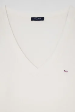 Slim ecru long-sleeved V-neck cotton T-shirt