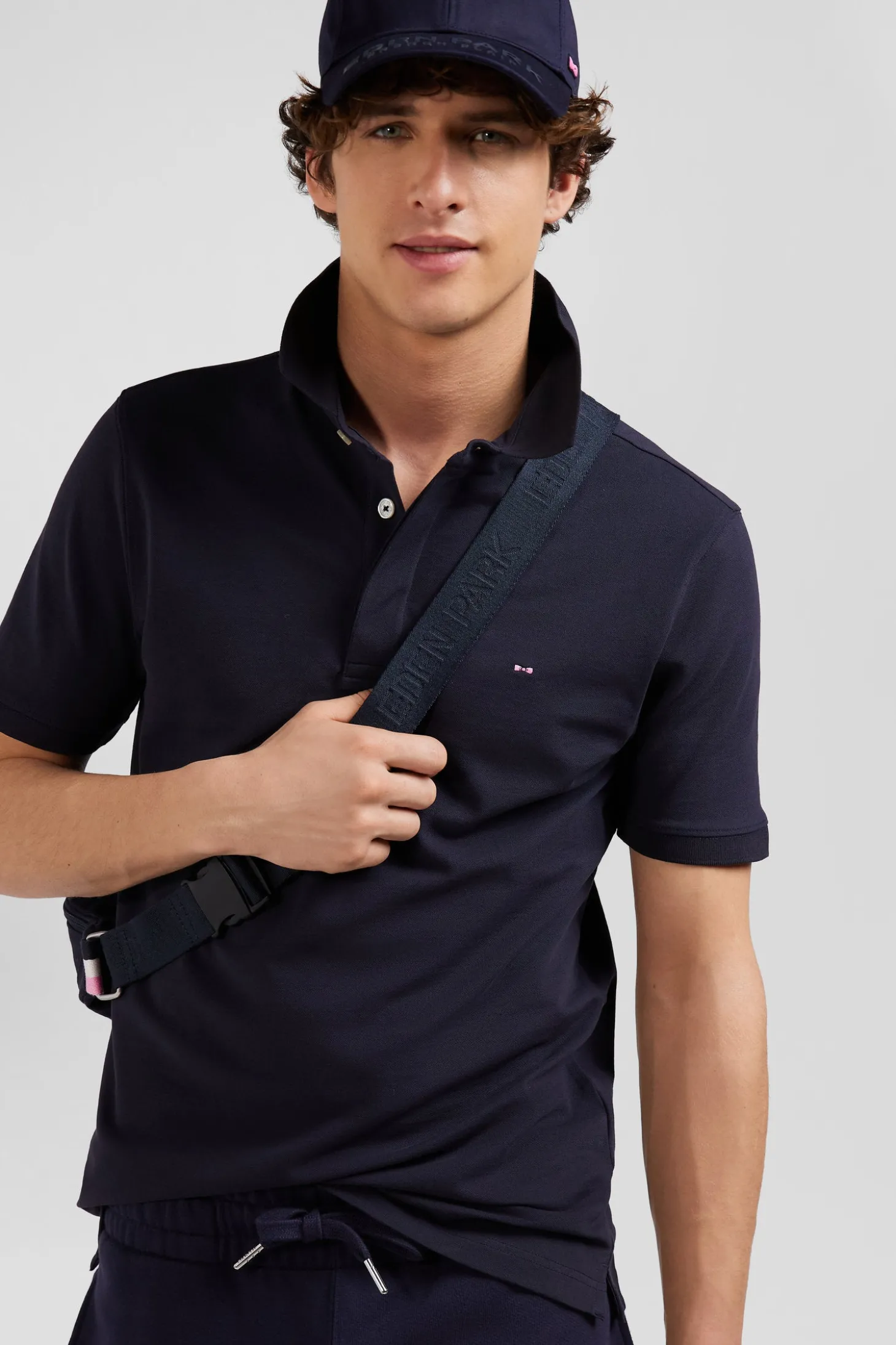 Slim navy blue short-sleeved cotton piqué polo shirt