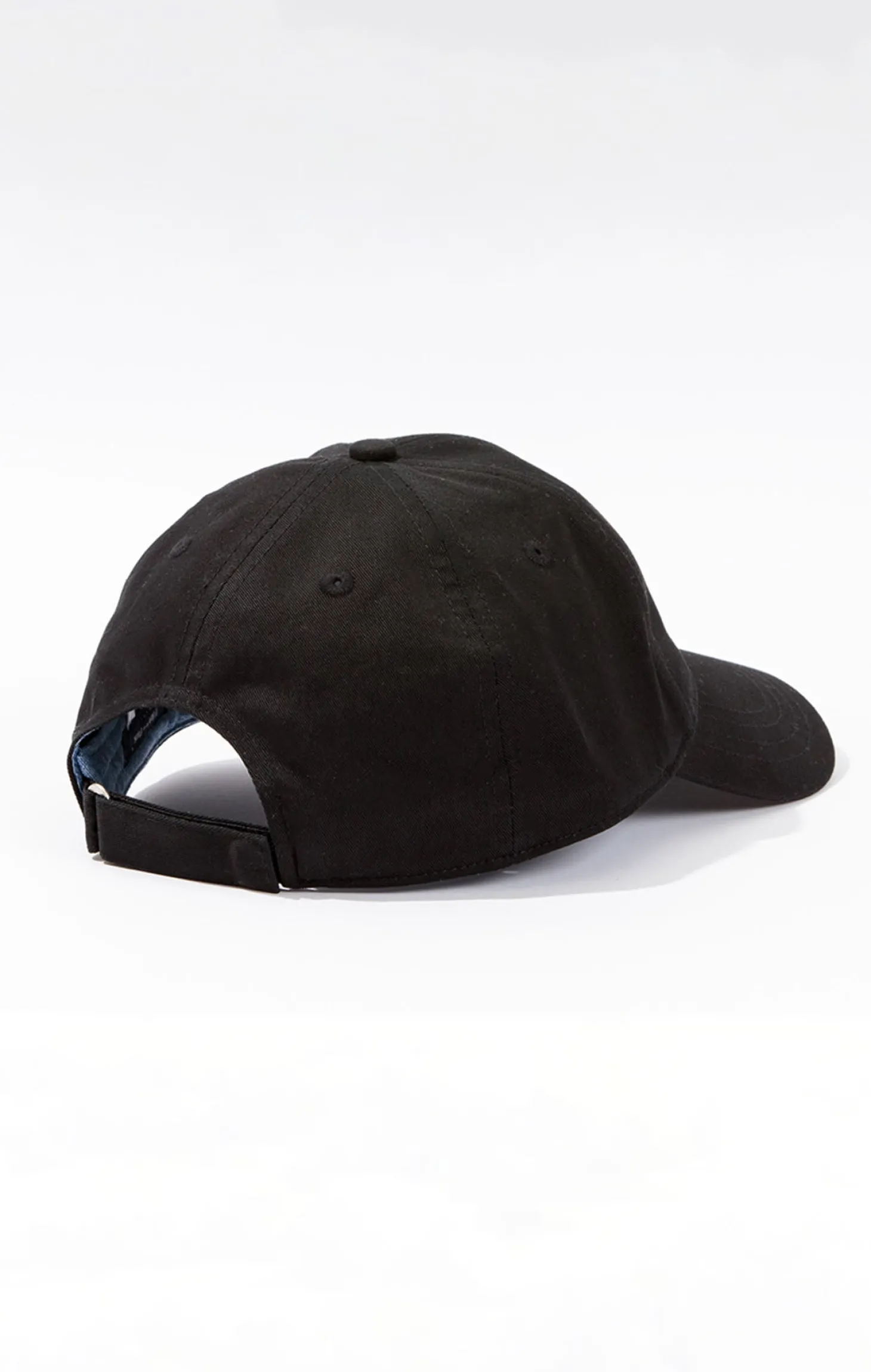 Unicolour black cotton cap